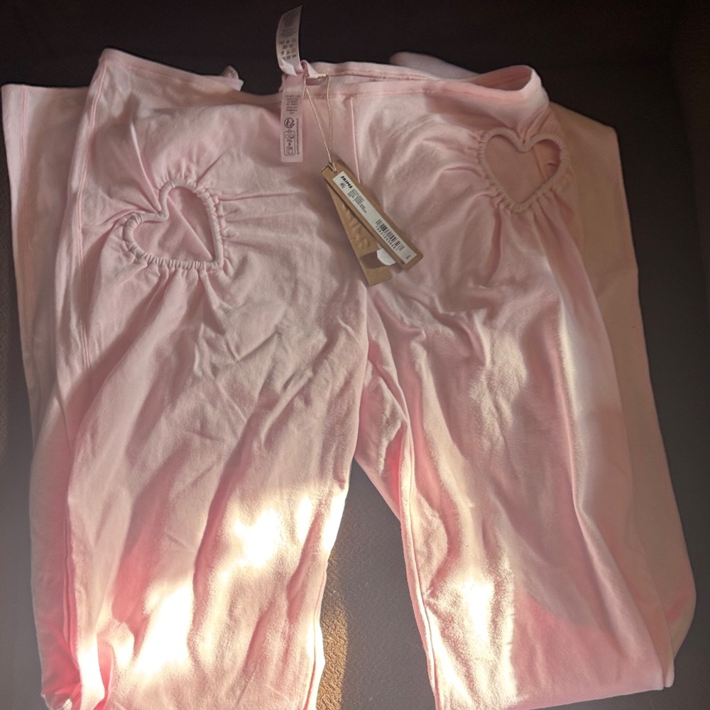 Skims heart cut out pants brand new